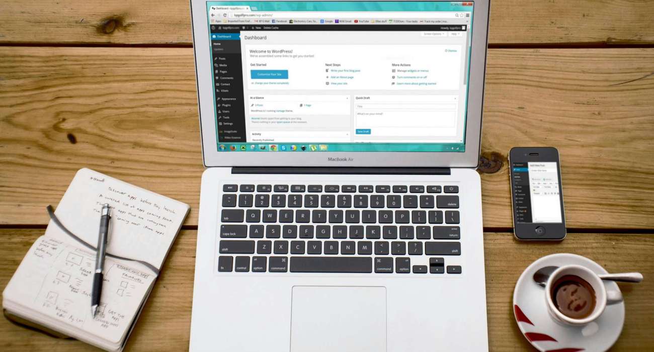 Ha gyorsan és költséghatékonyan szeretnél egy professzionális weboldalt, a WordPress alapú megoldás ideális választás. A WordPress könnyen kezelhető, rugalmas és skálázható platformot kínál, amely azonnal megoldást nyújt minden típusú vállalkozás számára, legyen szó kis cégekről vagy nagyobb szervezetekről.